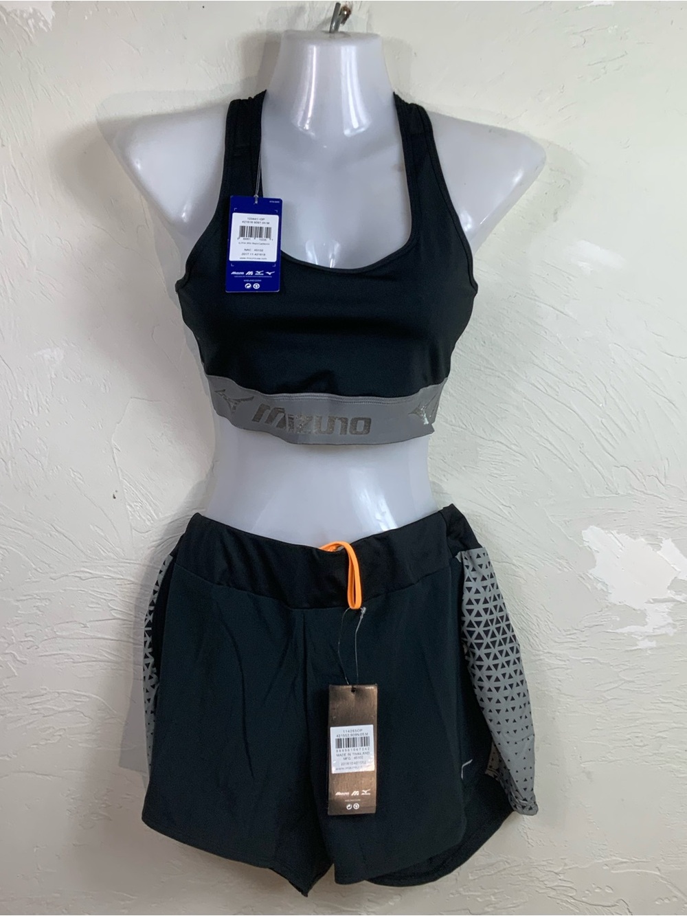 New Mizuno Alpha Bra Black Castlerock Gray Running Shorts Set Women Size Medium